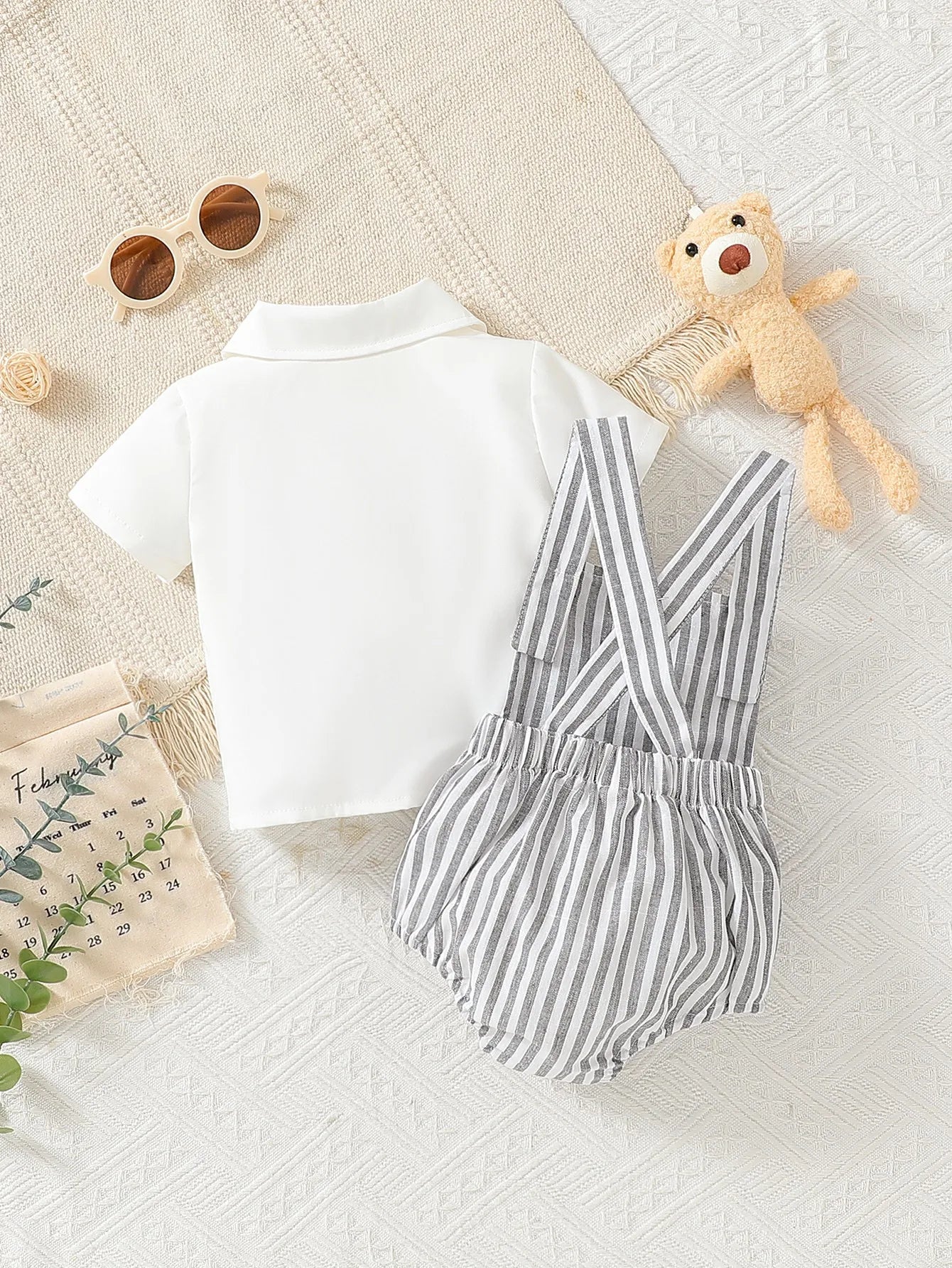 Infant Summer Thin Pack Diaper Coveralls Set for Baby Boys and Girls with Short Sleeve T-Shirt and Overalls Two-Piece Set