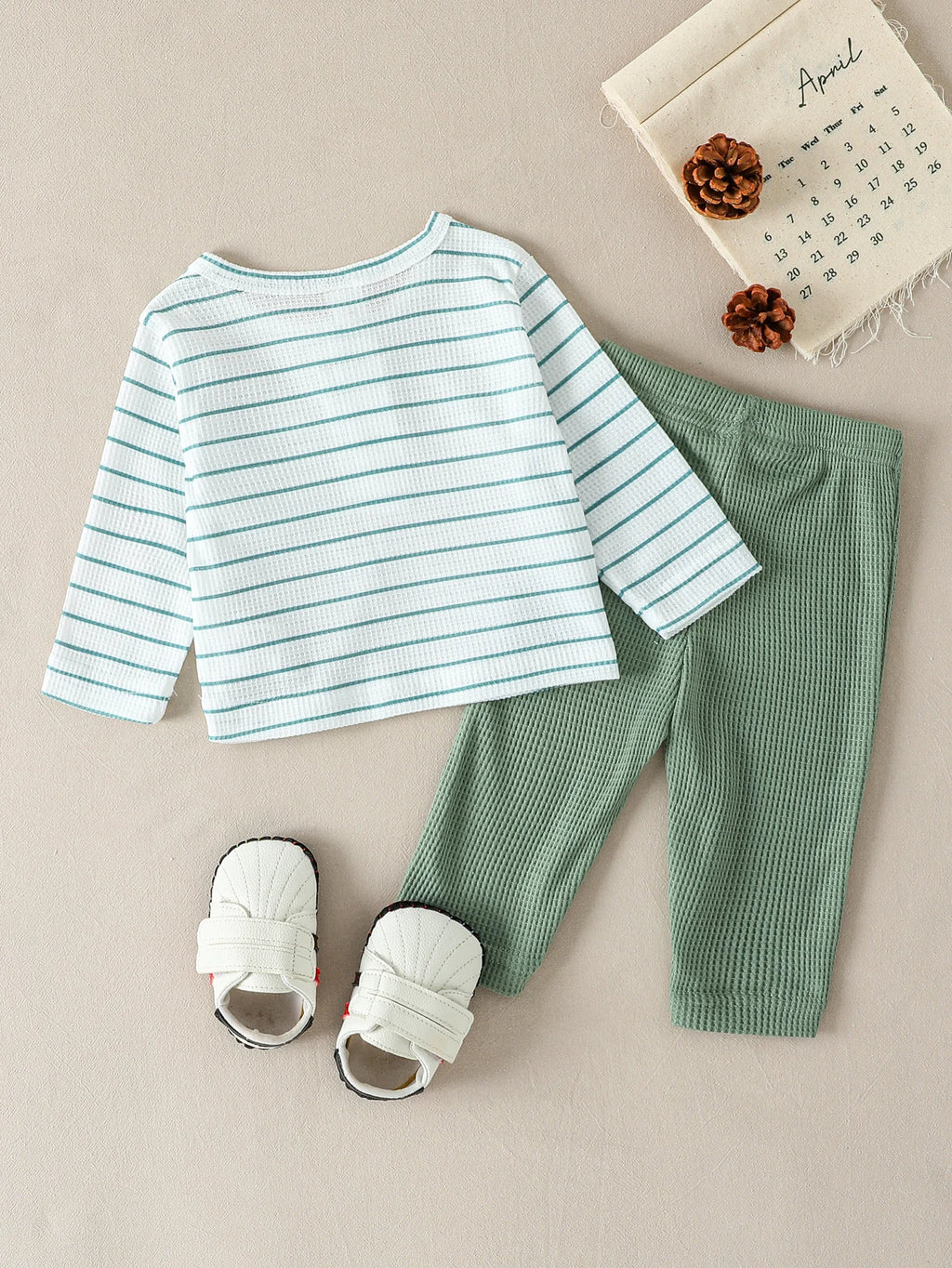 Kidsclick Boys’ Striped Sweatshirt & Pants Set – Fall 2-Piece Casual Outfit (Ages 1-8 Years, Toddlers)