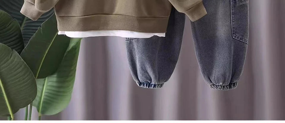 Kidsclick Boys’ Letter Print Sweatshirt & Pants Set – Spring/Autumn 2-Piece Casual Outfit (Ages 1-8 Years)