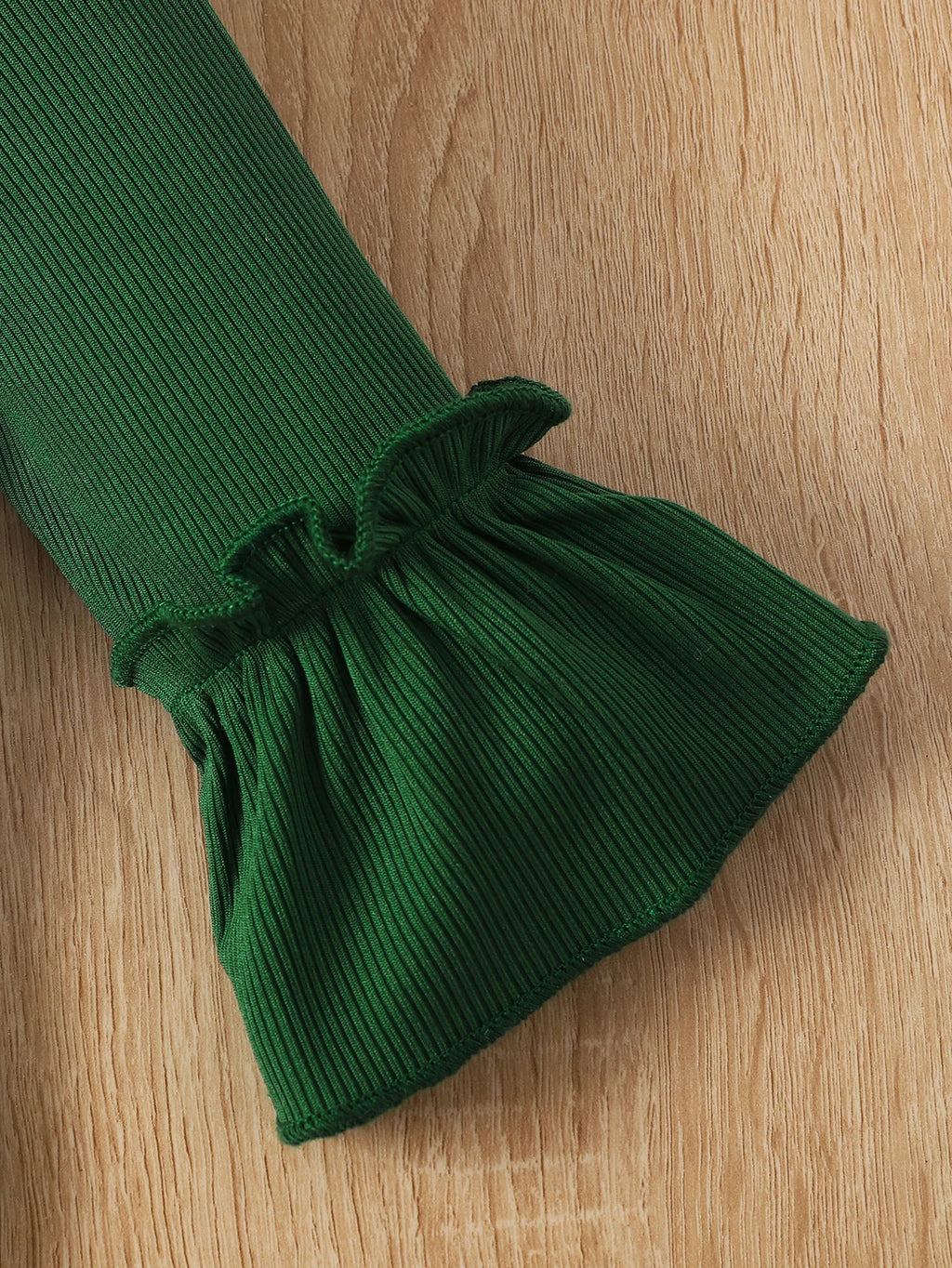 《Girls' Fashion Outfit | Dark Green Ruffled Knit Top + Distressed Jeans, Creating a Retro Trendy Look for Little Cuties》