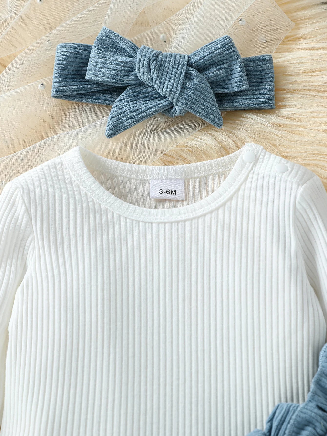 Baby Girls Autumn Outfit Long Sleeves Rompers and Crochet Flowers Suspender Skirt 3 Piece Cute Casual Clothes Set +Headband