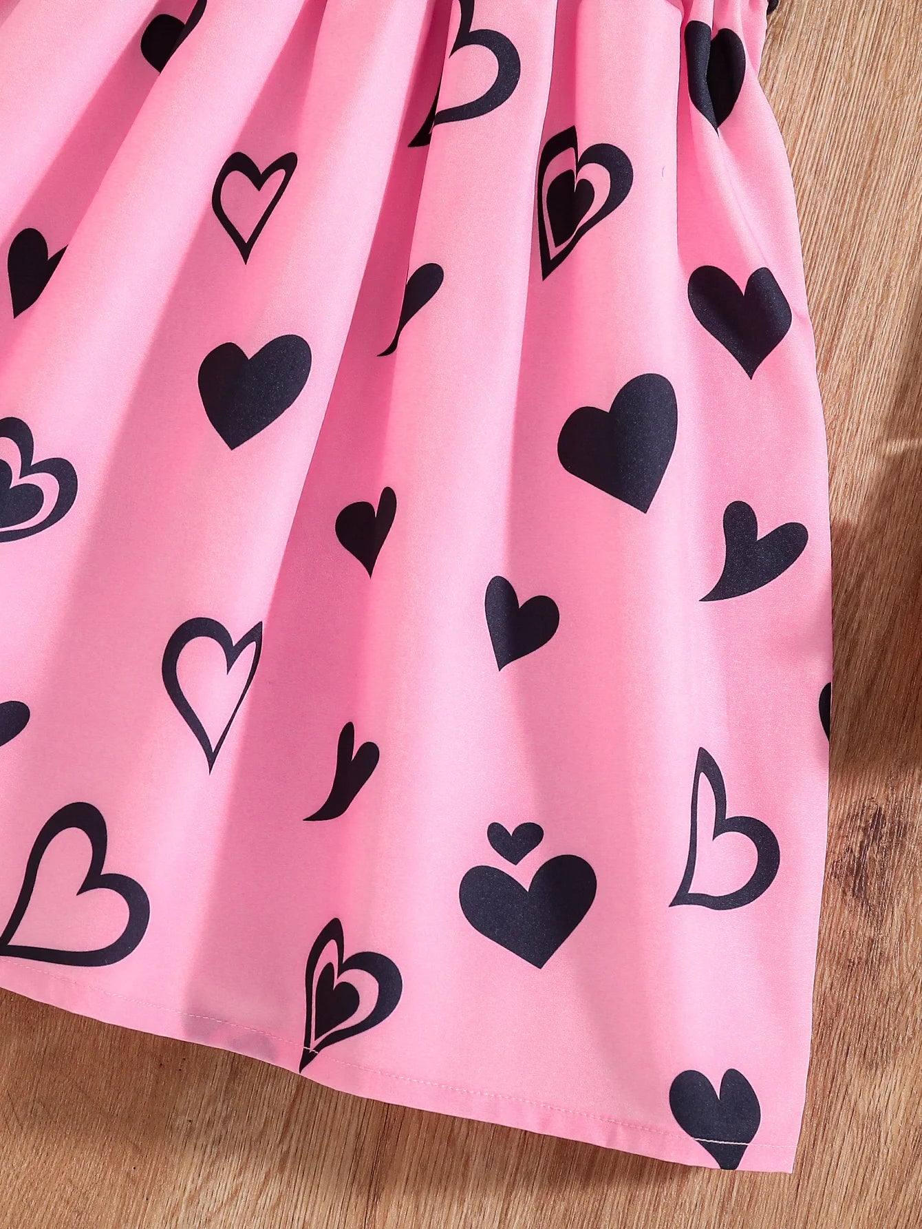 Girls' Fashionable Summer Dress, Little Girl's Cat Print Flutter Sleeve Short-Sleeve Patchwork Heart All-Over Print Mid-Length Waist-Cinching Dress, Comfortable and Elegant Youth Clothing for Girls, Outdoor Stylish and Unique